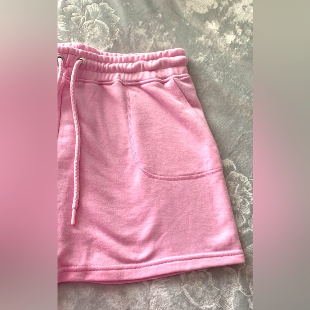 Pink Short - Picture 2 of 3